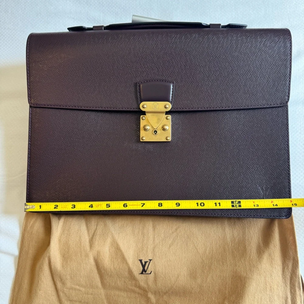 😘Louis Vuitton Tiaga Briefcase